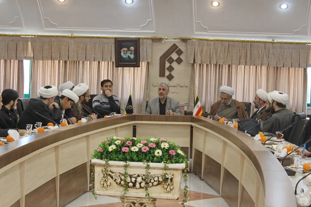 پیش نشست همایش «بازخوانی آثار علمی و فرهنگی انقلاب اسلامی» برگزار شد