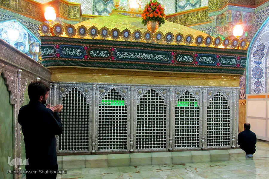 مرقد السيدة معصومة(س) في مدينة 