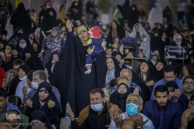 مراسم سوگواری شب شهادت امام جعفر صادق(ع) در حرم شاهچراغ‎‎