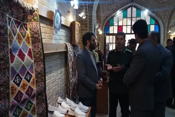 آغاز جشنواره «دست‌آفرین‌های هنر ایرانی» در سنندج