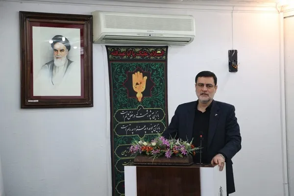 متوجه سبک زندگی و انگیزه قیام شهیدان باشیم