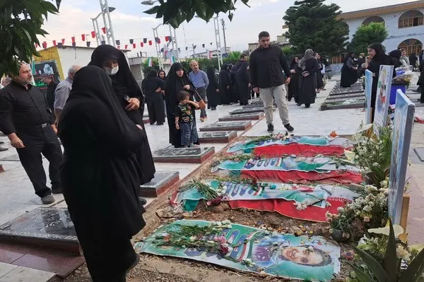 برگزاری محفل قرآنی «به سوی فتح» همزمان با سراسر کشور در گلزار شهدای ملامجدین ساری