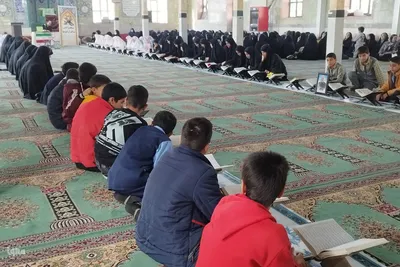 اولین کرسی تلاوت قرآن دانش آموزی به مناسبت ایام دهه فجر در علوی ملایر