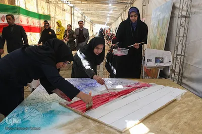 شهر به استقبال سالروز انقلاب

