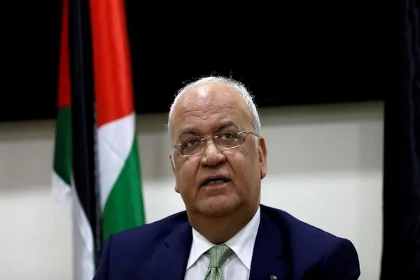 صائب عریقات؛ از شهرت با چفیه فلسطینی تا مرگ در بیمارستان اسرائیلی