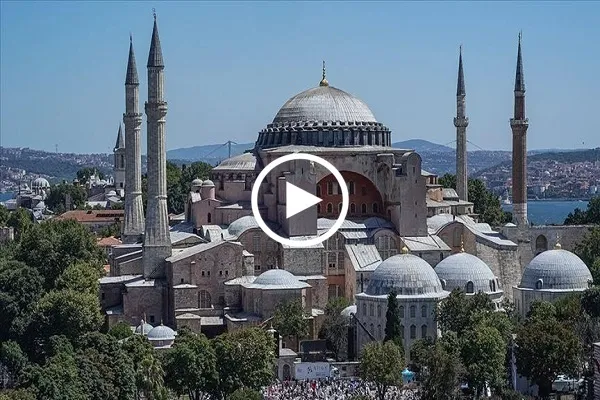 بالفيديو.. أول صلاة في مسجد آيا صوفيا باسطنبول بعد 86 عاماً