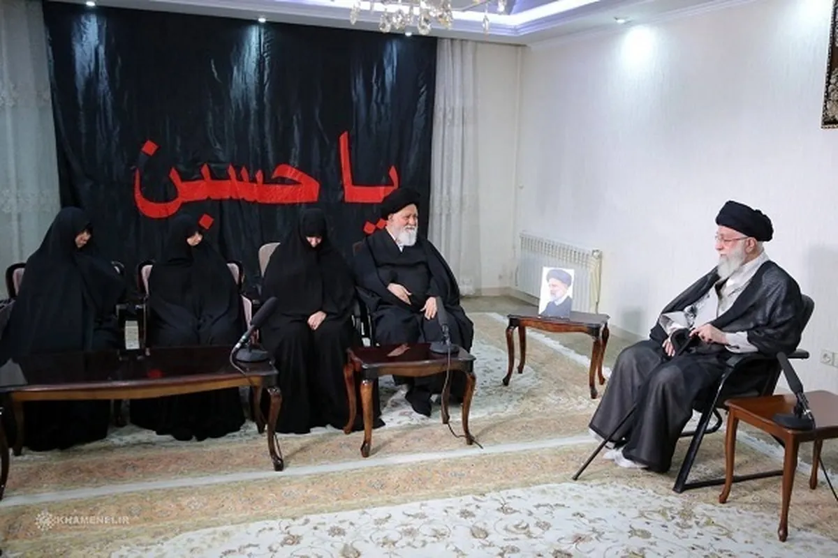 Jagoran juyin juya halin Musulunci ya ziyarci  gidan shahid Ibrahim Raisi