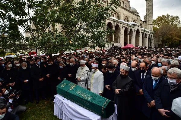 Sezai Karakoç son yolculuğuna uğurlandı