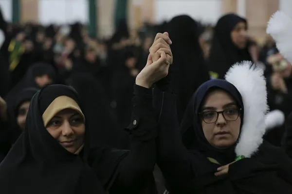 تجدید بیعت بانوان منتظر با امام زمان(عج) در آستانه نیمه شعبان