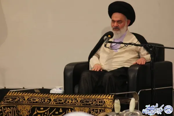 هیئات مذهبی همراه با تکریم عترت پاسدار قرآن باشند