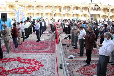 اقامه نماز عید فطر در امامزاده سید جعفر محمد (ع ) - یزد‎