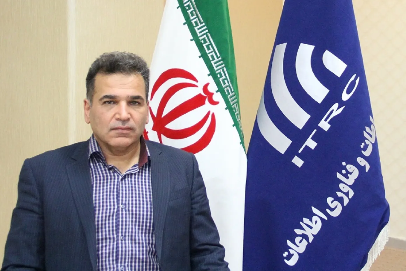 ‌ایجاد بستر اصلی انتقال در شبکه ملی اطلاعات با بومی‌سازی تجهیزات انتقال فیبر نوری