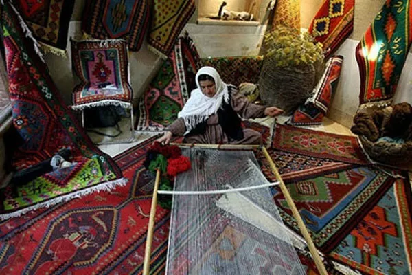 74 طرح صنایع دستی کردستان تسهیلات دریافت کردند