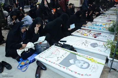 مراسم دعای عرفه در گلزارشهدای وادی رحمت تبریز