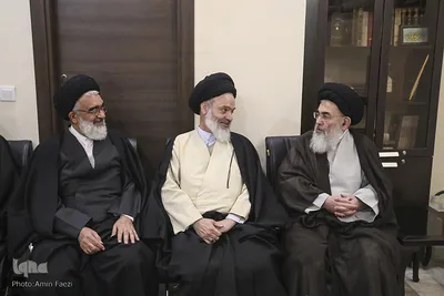 آئین غبارروبی ضریح مطهر احمدبن‌موسی(ع)‎