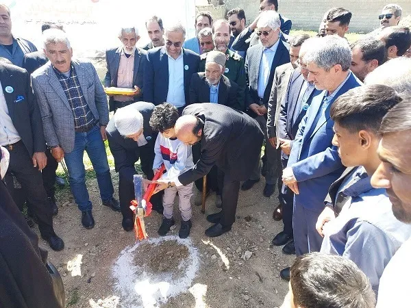 آغاز طرح ساماندهی ۲۵۳ مدرسه سنگی کشور از شیراز