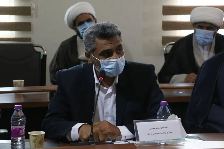 پرچم جمهوری اسلامی نقطه وحدت اقوام و مذاهب کشور است