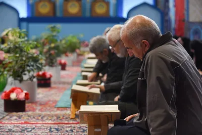 جزء‌خوانی قرآن در مصلای کرج‎