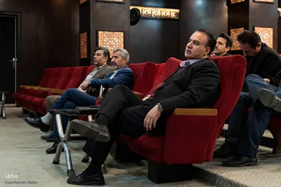 غبارروبی حرم مطهر امامزاده طاهر(ع)