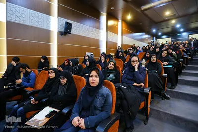 آیین رونمایی از کتب دهگانه انقلاب اسلامی