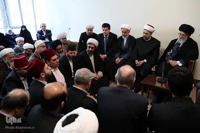 دیدار رهبر انقلاب با وزیر اوقاف و جمعی از علمای سوریه
