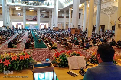 محفل انس با قرآن کریم سپاه فجر فارس در شاهچراغ(ع)