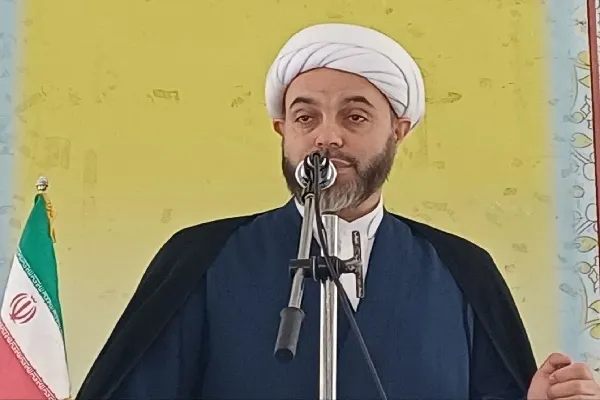 حفظ وحدت و پایبندی به ولایت فقیه امری ضروری است