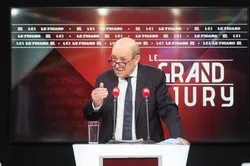  Le Drian met en garde Israël contre un «risque d'apartheid»