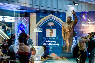 رونمایی از تندیس جهان پهلوان تختی در اصفهان