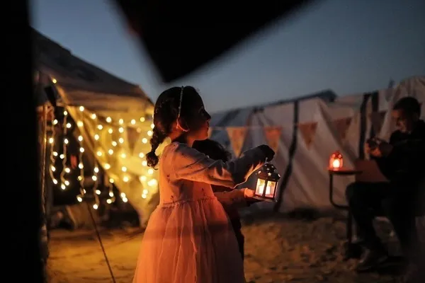 Ang Digmaan at Pagdurusa ay Nagpapahina sa Diwa ng Ramadan sa Gaza at Saanman
