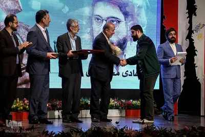 مراسم انتخاب چهره سال هنر انقلاب اسلامی
