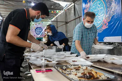 هم‌نمکی ده هزار نفره در عید غدیر