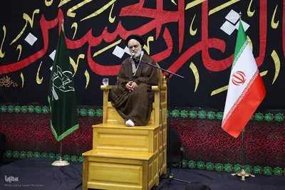 قافله عزاداری و نماز ظهر روز عاشورا در اصفهان