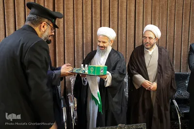 حضور خادمین و پرچم حرم مطهر امام رضا(ع) در اهر