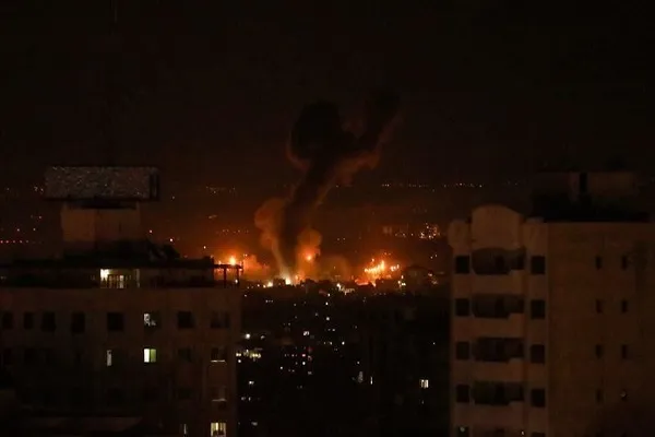 Siyonist Rejim, Hamas'a ait bazı noktaları vurdu