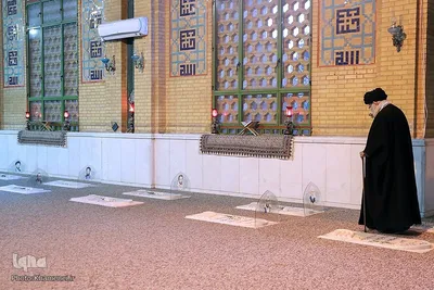 Imam Chamenei besucht Mausoleum von Imam Chomeini (ra)