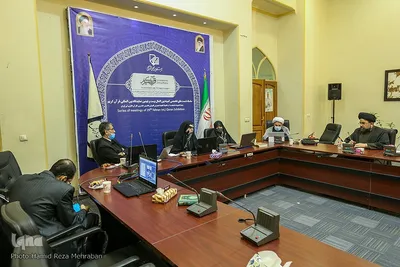 تأکید قرآن بر کرامت انسانی زن؛ مبنایی برای ارتقای تمدنی