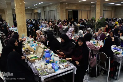 محفل انس با قرآن دانشجویان غیر ایرانی دانشگاه آزاد اسلامی