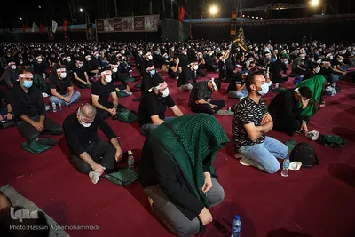 عزاداری شب تاسوعای حسینی هیات «ریحانة الحسین(ع)» با مداحی سیدمجید بنی فاطمه در پارک ارم تهران