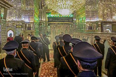 آیین تعویض پرچم گنبد آستان حضرت شاهچراغ (ع)‎‎