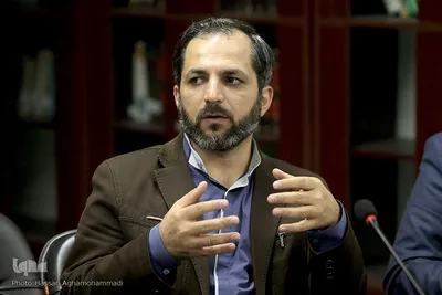 نخستین نشست از دوره جدید کانون برگزیدگان ادوار جشنواره‌های کتاب و پایان‌نامه سال دانشجویی