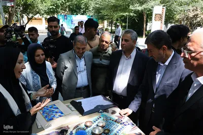 آیین بهره‌برداری از «گذر صنایع دستی» در اصفهان
