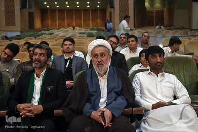 محفل انس با قرآن کاروان قرآنی انقلاب در دانشگاه دریانوردی وعلوم دریایی چابهار
