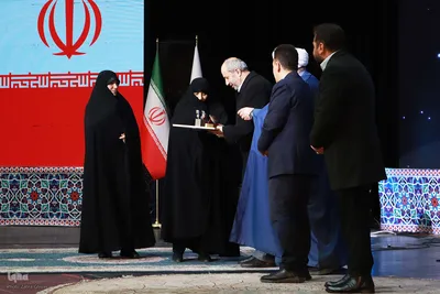 تجلیل از ۲۳ چهره شاخص در چهارمین همایش زنده‌نامان تبریز