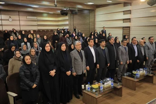 عفیف بودن از شاخصه‌های الگوی سوم زن مسلمان است