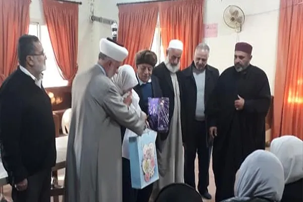 لاجئة سوريّة مسنّة تنجح بحفظ القرآن كاملاً