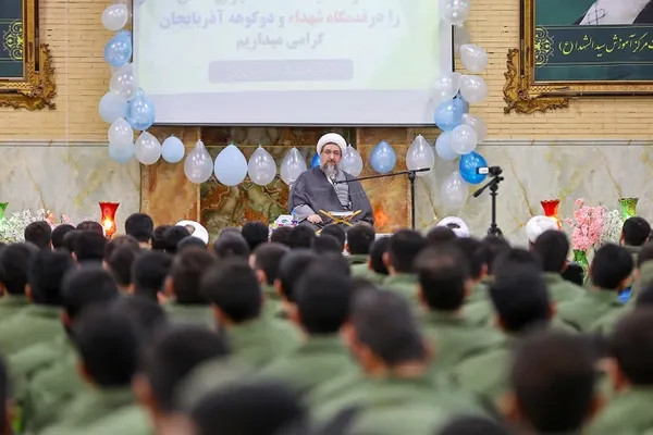 حضور امام جمعه تبریز در مرکز آموزشی سیدالشهدا (ع) نیروی زمینی سپاه