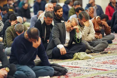 مرثیه سرایی حاج صادق آهنگران در رثای شهادت حضرت فاطمه سلام‌الله‌علیها