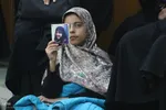 آیین وداع با پیکر شهید معصومه کرباسی در دانشگاه شیراز‎