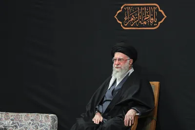 اولین شب مراسم عزاداری شهادت حضرت زهرا(س) با حضور رهبر معظم انقلاب